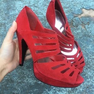 Red HOT Nine West heels